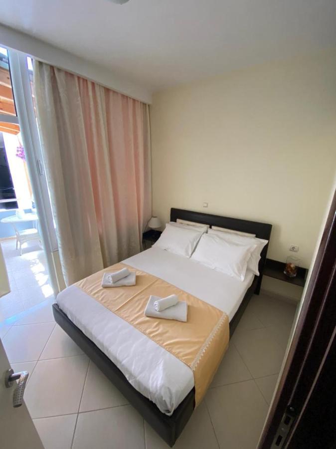 Paradiso Apartments Sarande Exterior photo